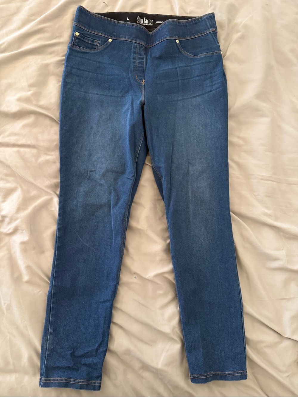 Slim-Factor Women's Dark Blue Slim Jeans